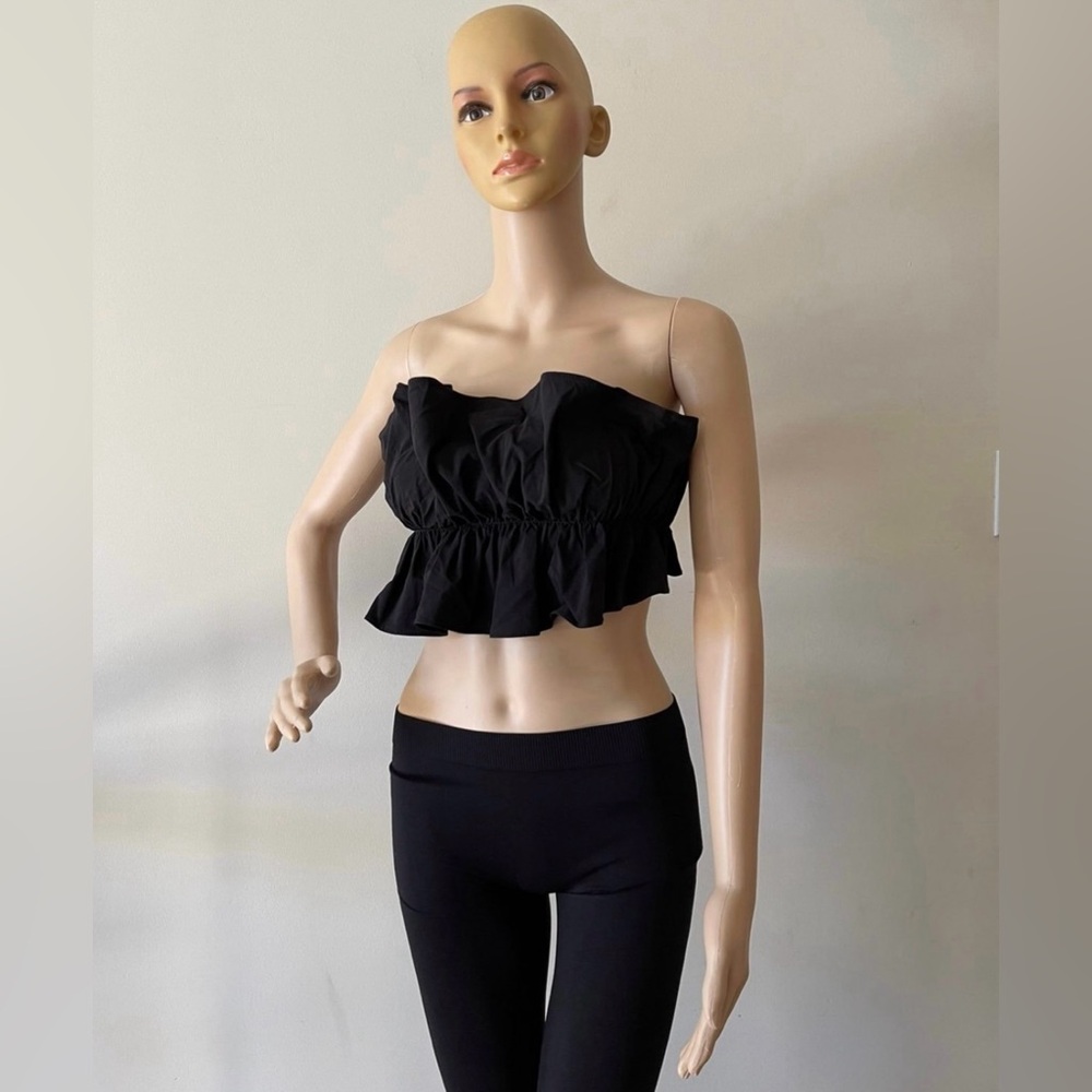 Open-back Sleeveless Black Strapless Ruffle Cropped Top